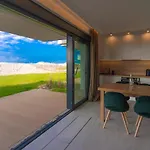 Διαμέρισμα Odnowa Z Bezposrednim Widokiem Na Morze W Gardenia - *