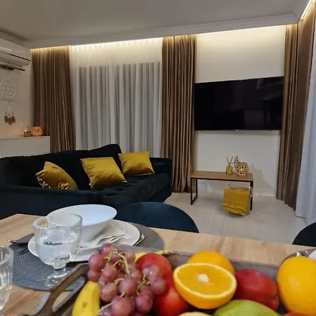 Apartment Odnowa Z Bezposrednim Widokiem Na Morze W Gardenia - *