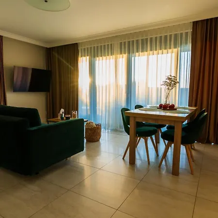 Apartment Odnowa Z Bezposrednim Widokiem Na Morze W Gardenia -
